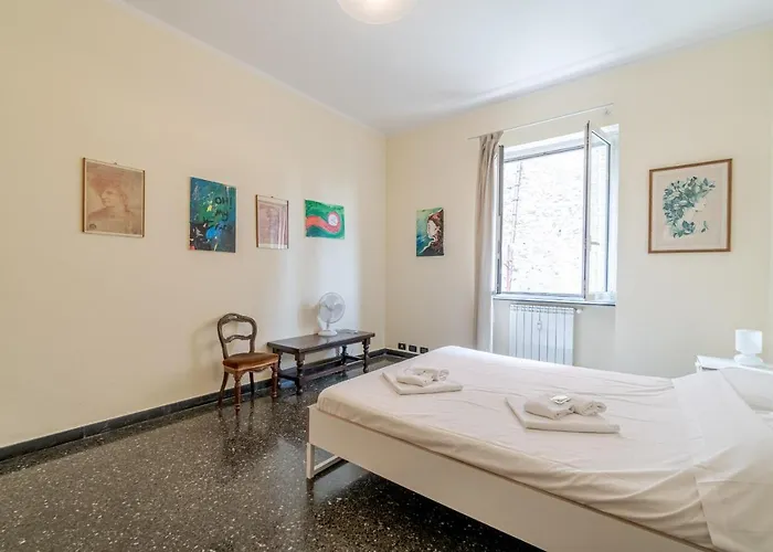 Lägenhet Oregina Cozy - W/ Balcony Genua
