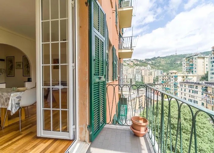 Oregina Cozy - W/ Balcony Daire